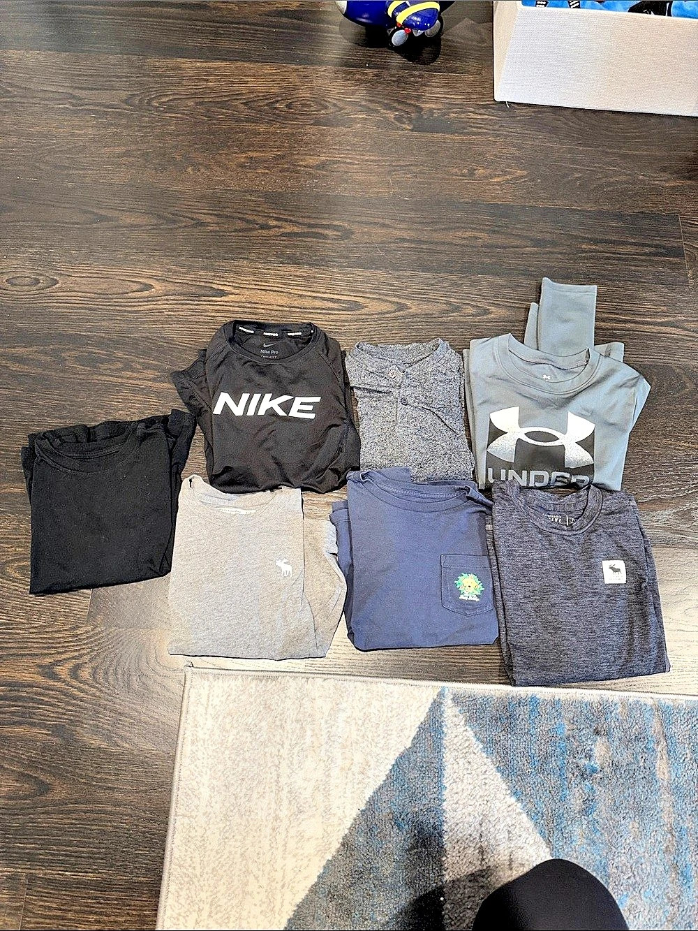 Long sleep shirts size small kids